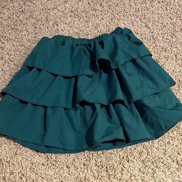 Kids Floral Halter Top with Ruffle Skirt and matching Hat - Picture 2 of 7